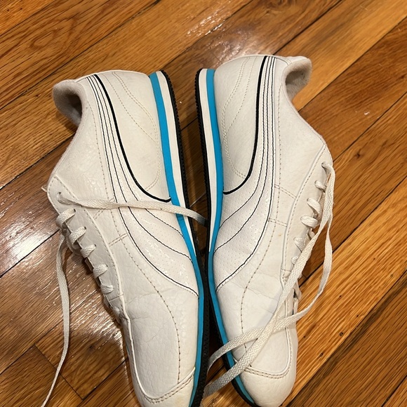 Women’s puma sneakers - Picture 5 of 9